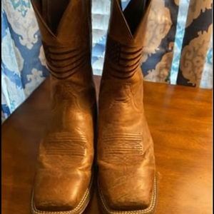 Men’s Ariat boots